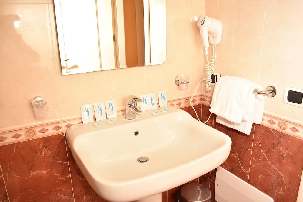 Hotel Miravalle Naples Luaran gambar